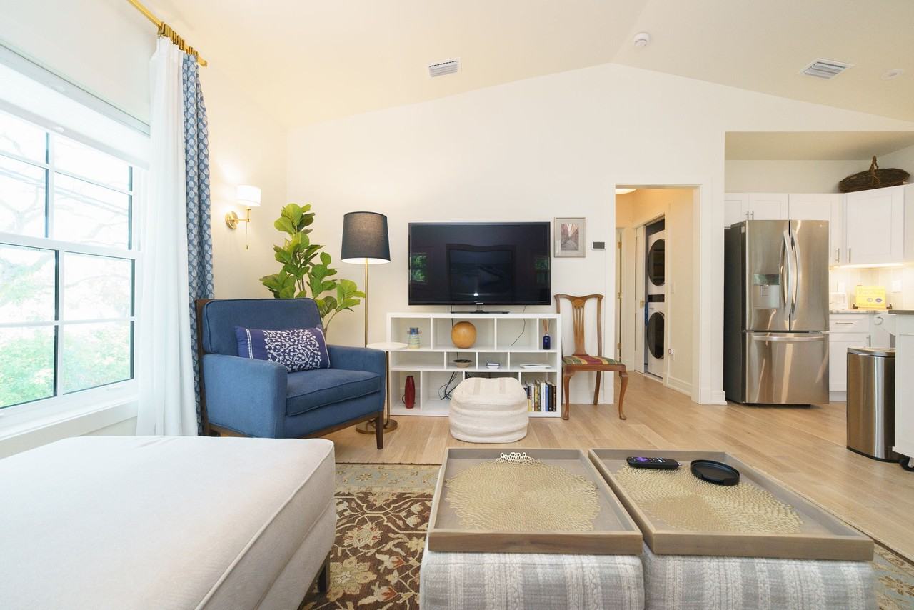 252 33rd Ave N #NA - Photo 7 of 21