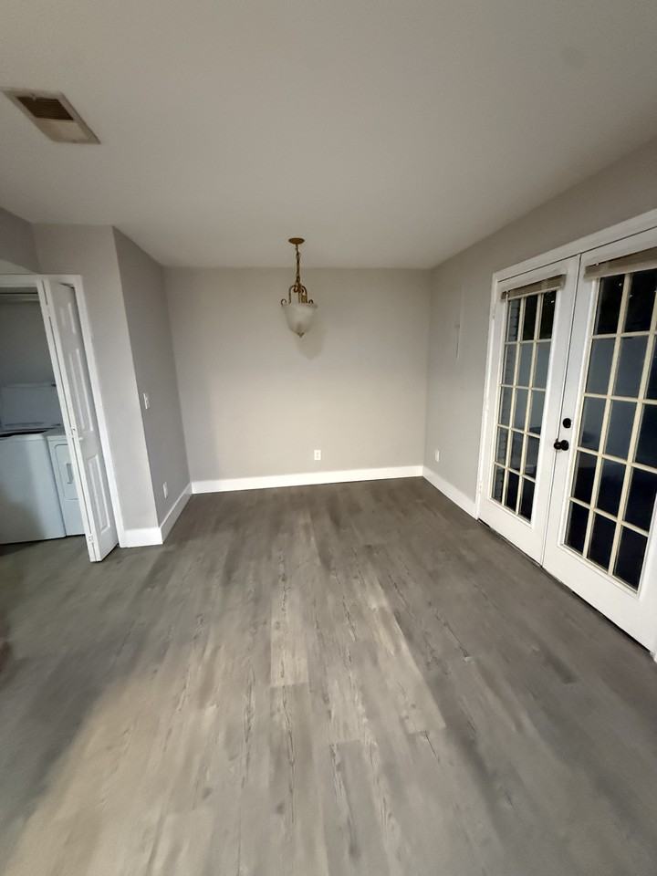 1802 Jackson Ave W #139 - Photo 6 of 13