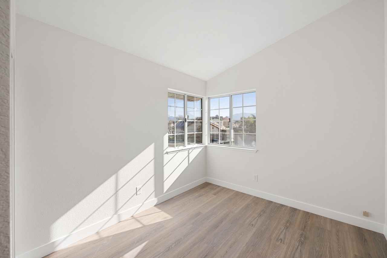 683 Jonquil St #NA - Photo 3 of 27