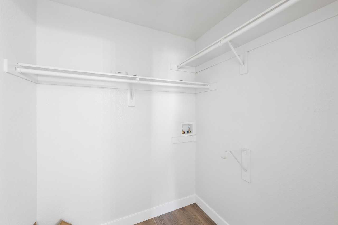 683 Jonquil St #NA - Photo 7 of 27