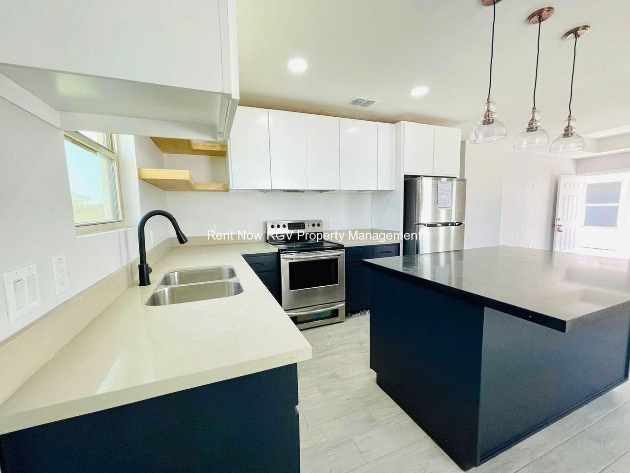 3802 Las Vistas Ln #3 - Photo 7 of 12
