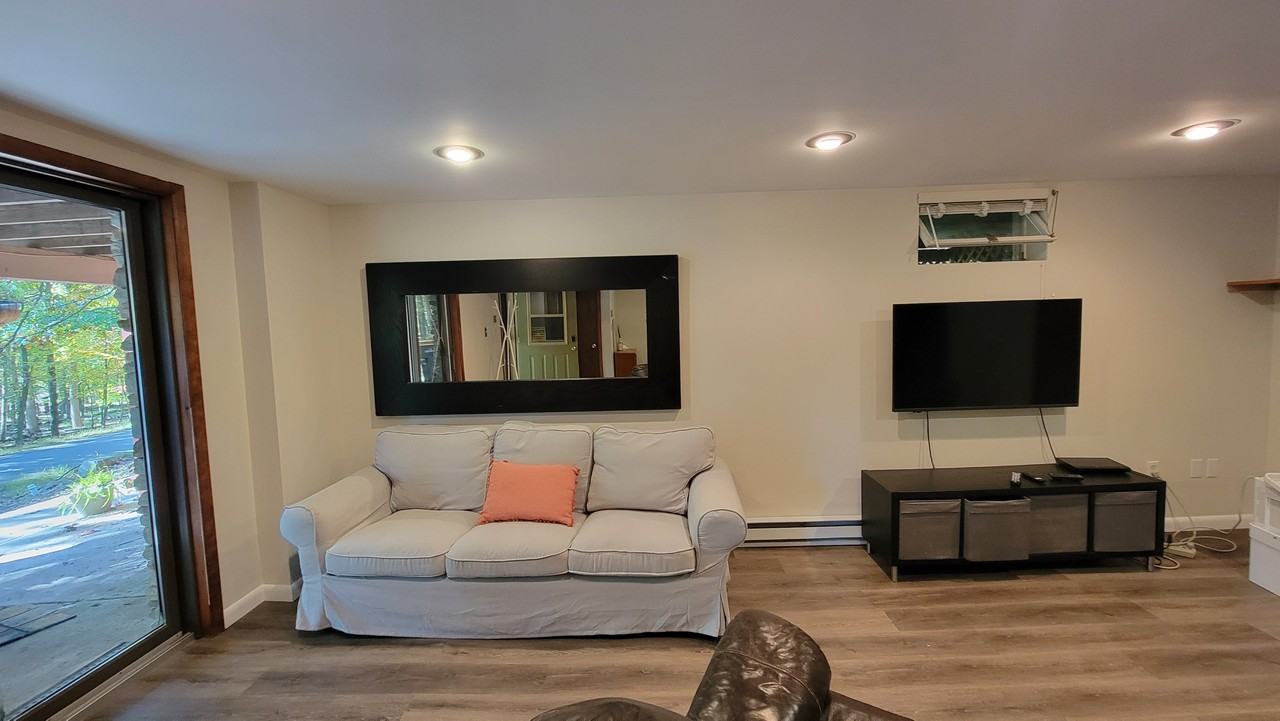221 S Iroquois Cir #NA - Photo 5 of 14
