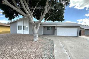 1027 E Frost Dr - Photo 1 of 1
