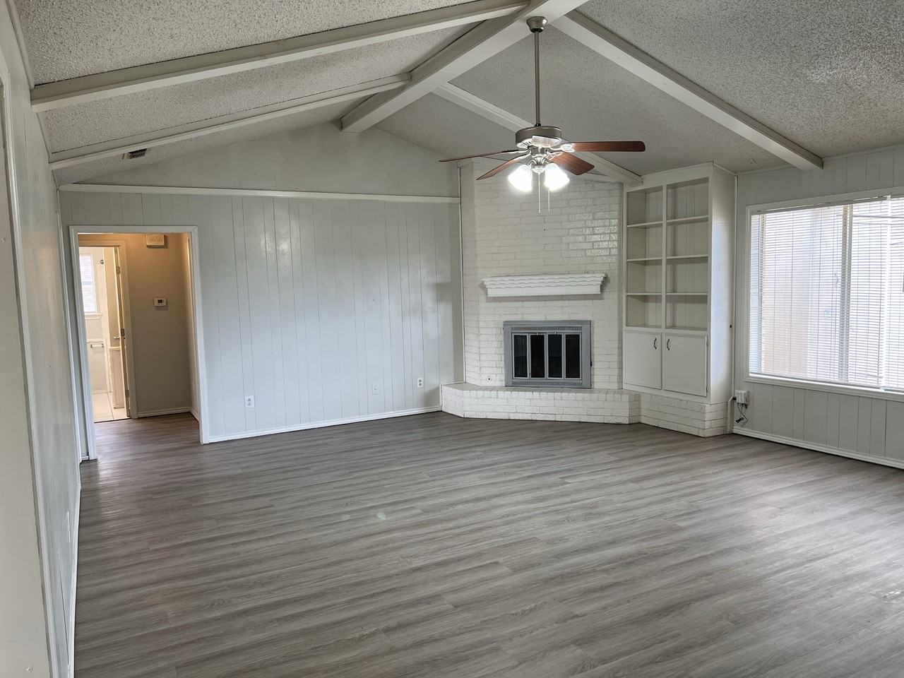 4608 60th St - Photo 2 of 16