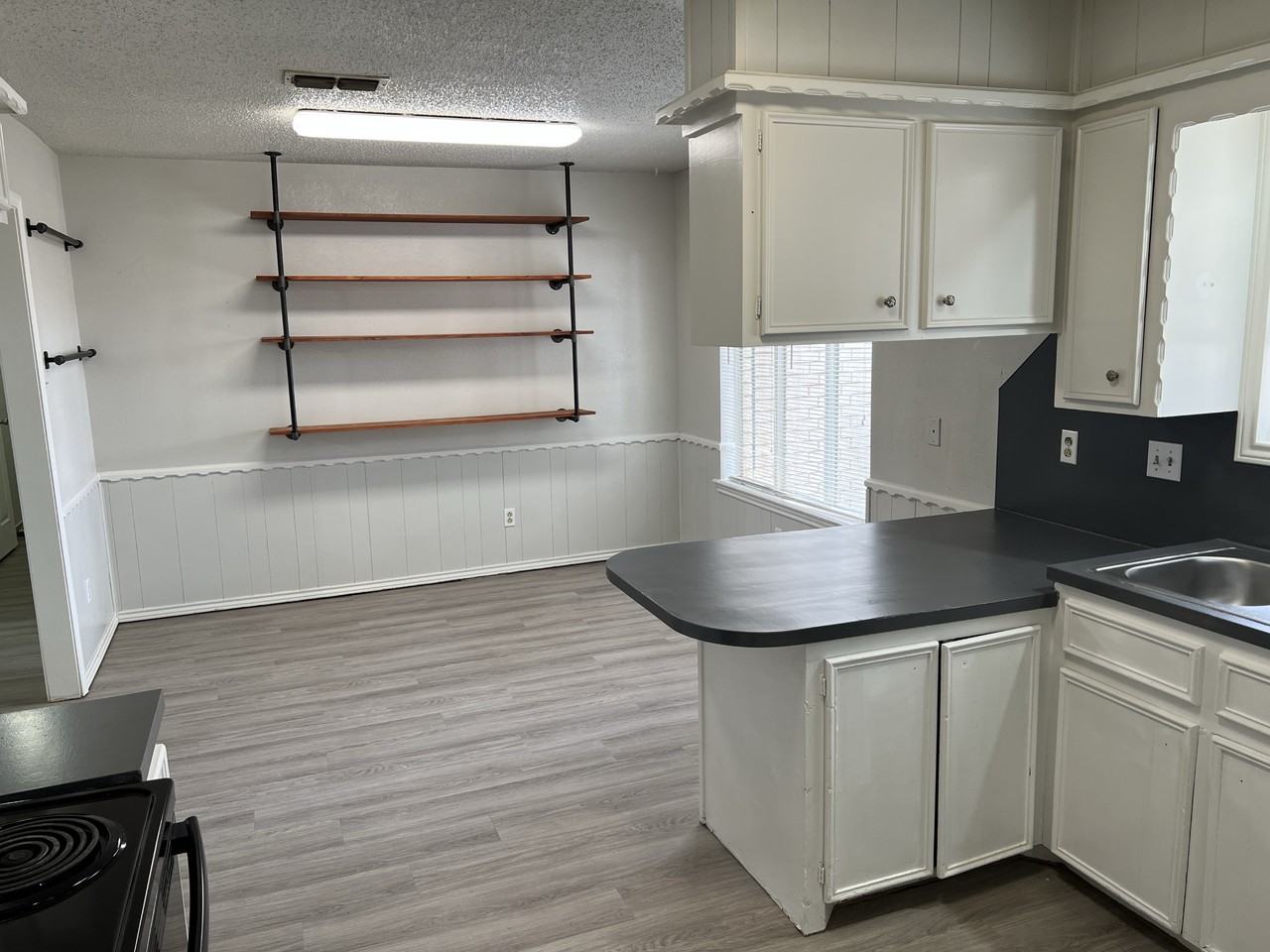 4608 60th St - Photo 5 of 16