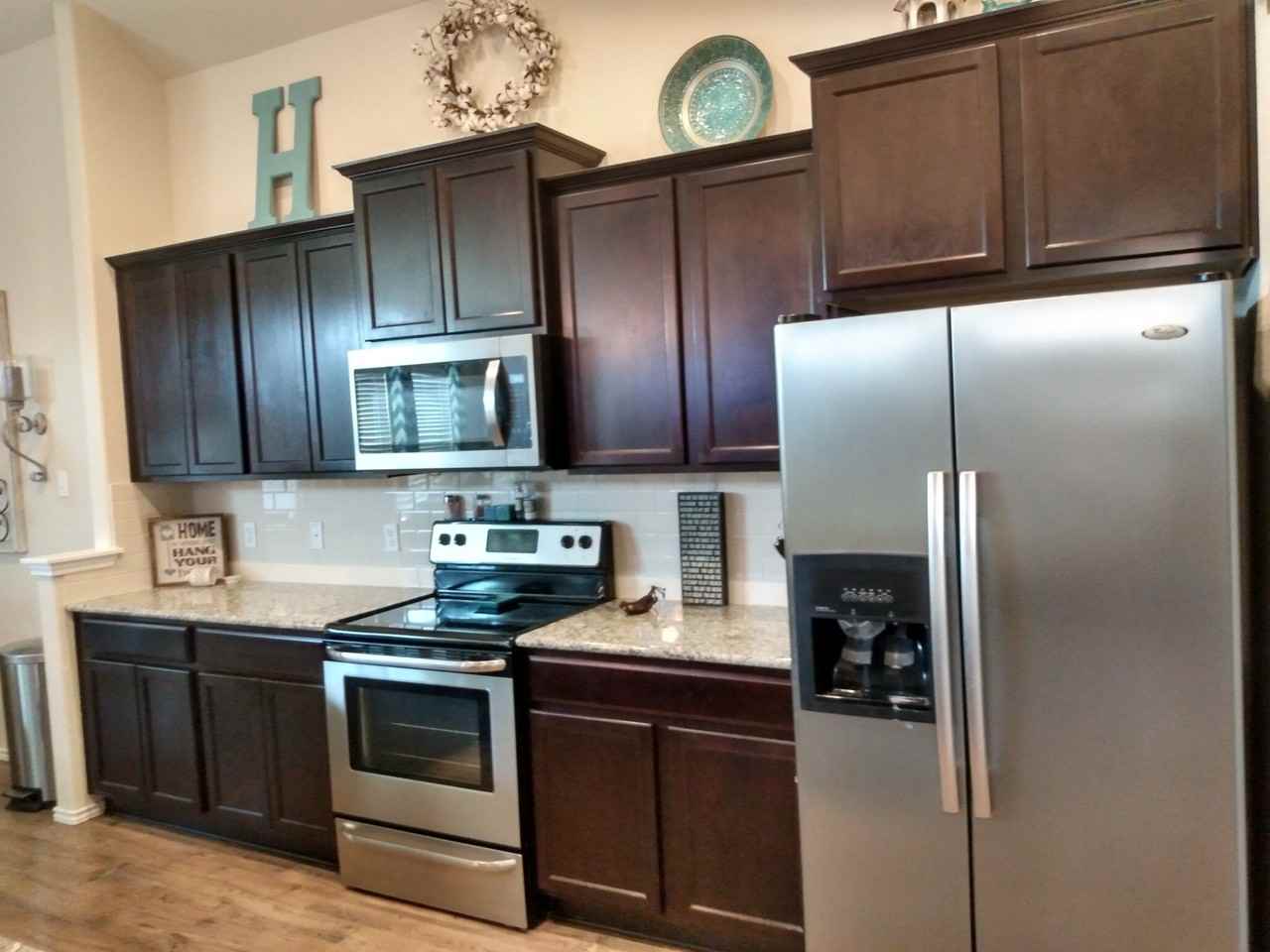 1328 Blue Leaf Dr - Photo 2 of 12