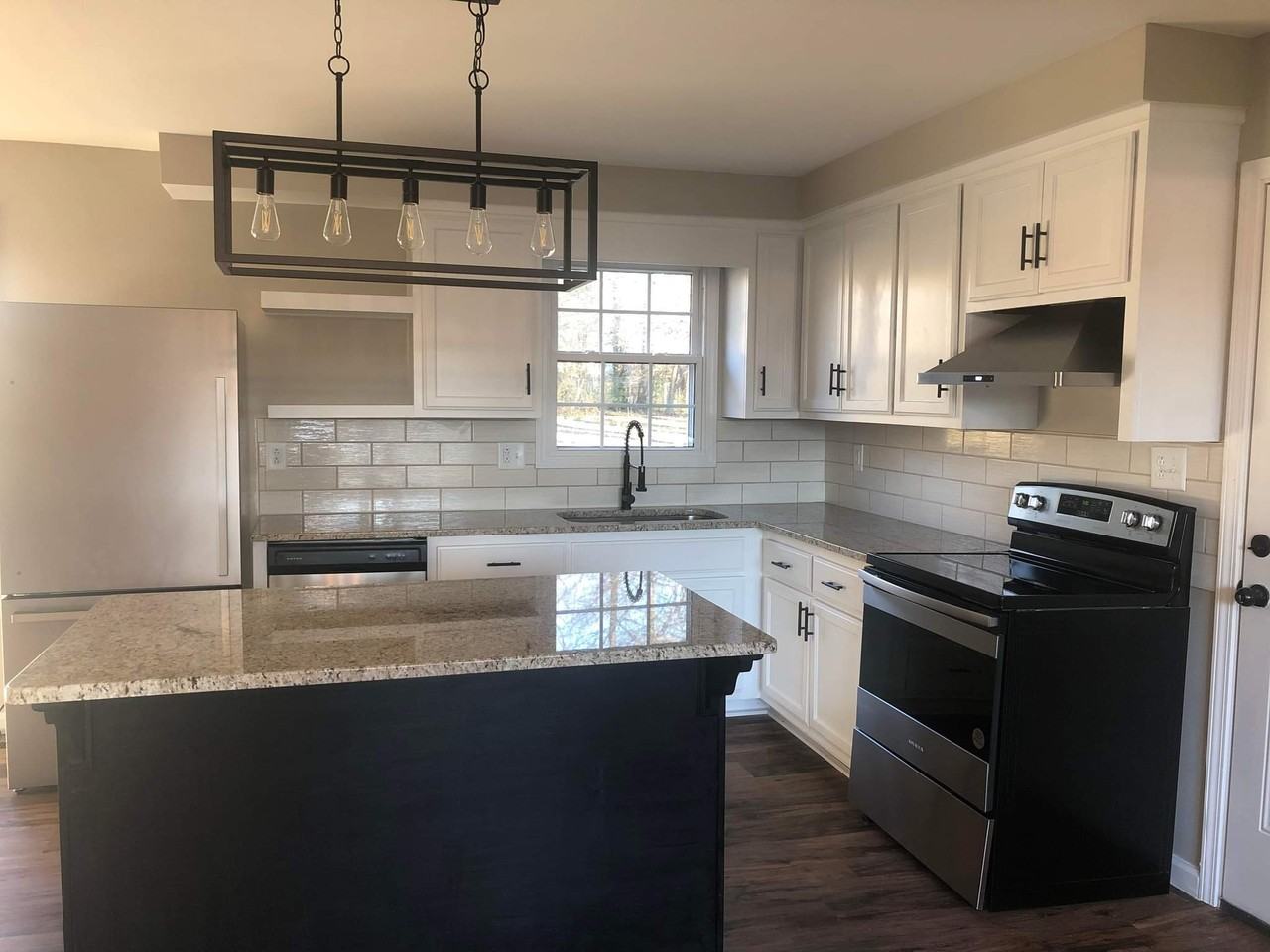 567 Cynthia Dr - Photo 5 of 11