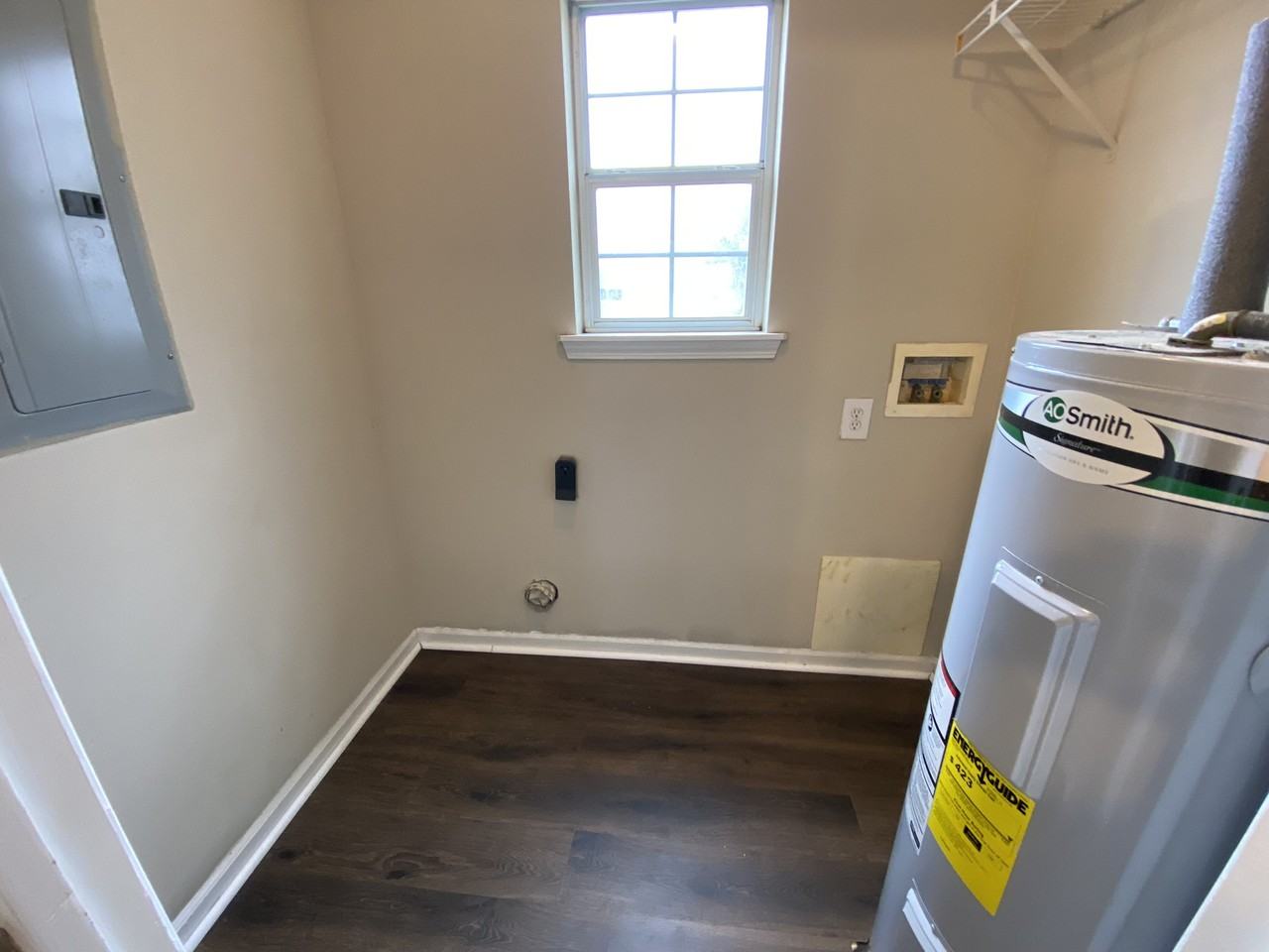 210 Oxford Cir - Photo 7 of 9