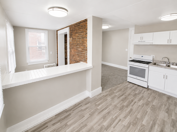 1330 Locust St #4 - Photo 3 of 6