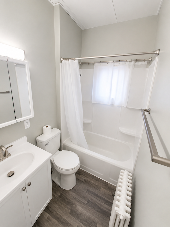 1330 Locust St #4 - Photo 5 of 6