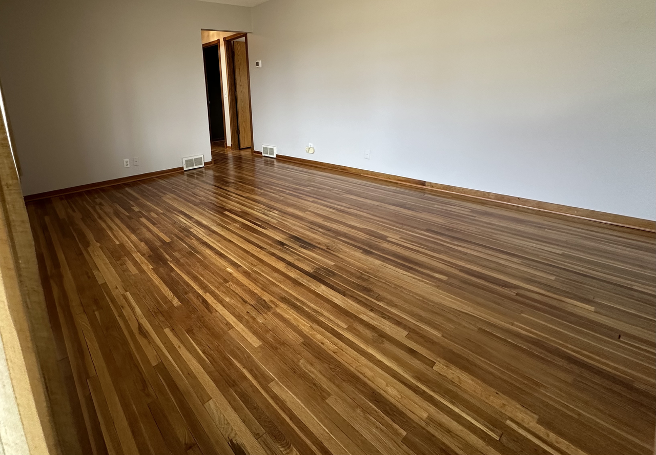 607 W 104th St - Photo 2 of 11