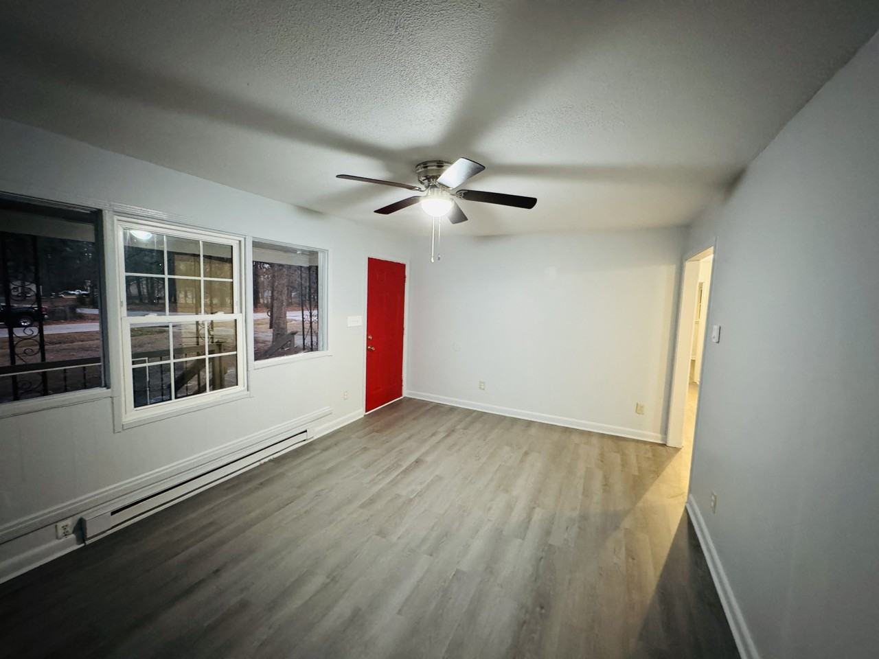 2512 Rockwood Dr - Photo 3 of 21