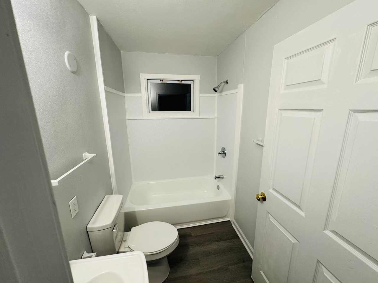 2512 Rockwood Dr - Photo 5 of 21