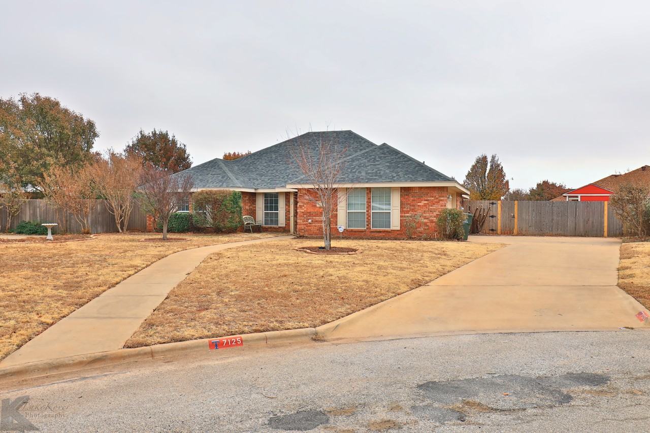 7125 Sable Cir - Photo 3 of 43