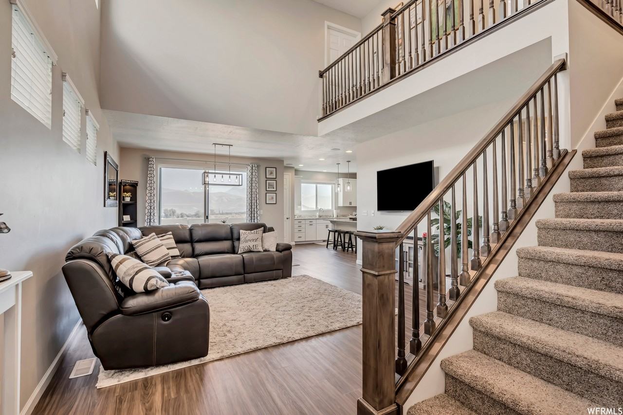15063 S Ronaldo Ln - Photo 4 of 24