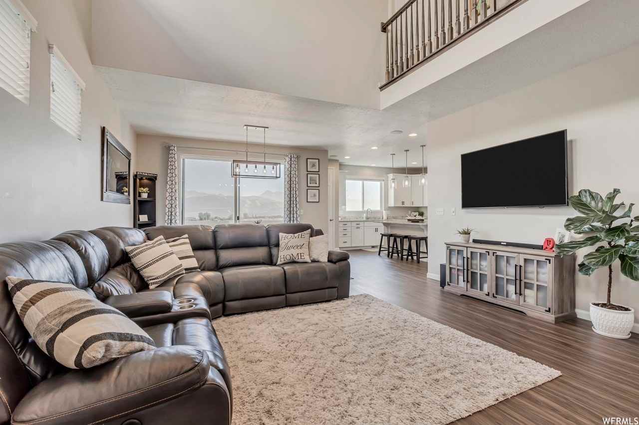 15063 S Ronaldo Ln - Photo 5 of 24