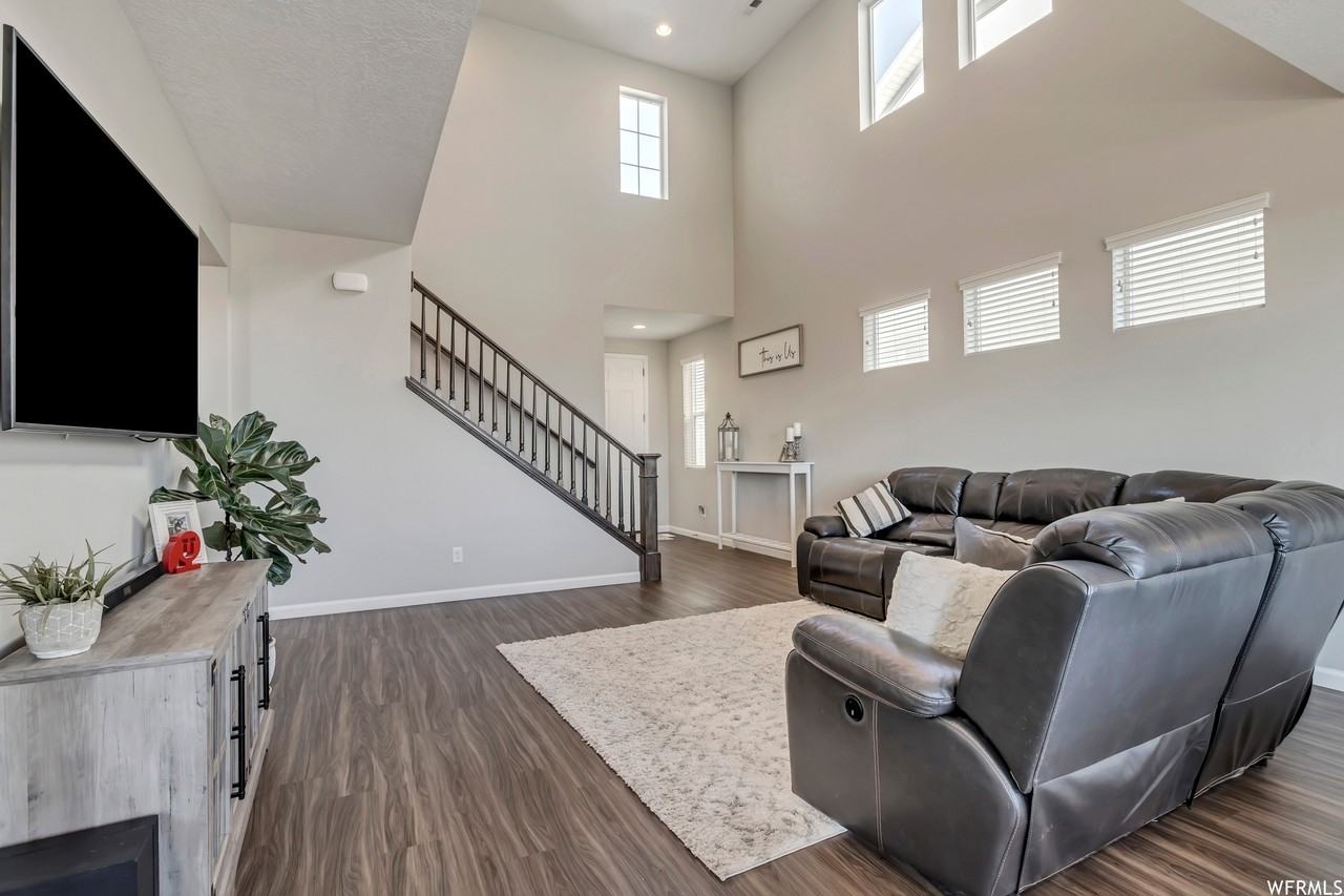 15063 S Ronaldo Ln - Photo 7 of 24