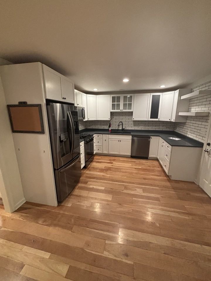 1810 Chatham Dr - Photo 2 of 20