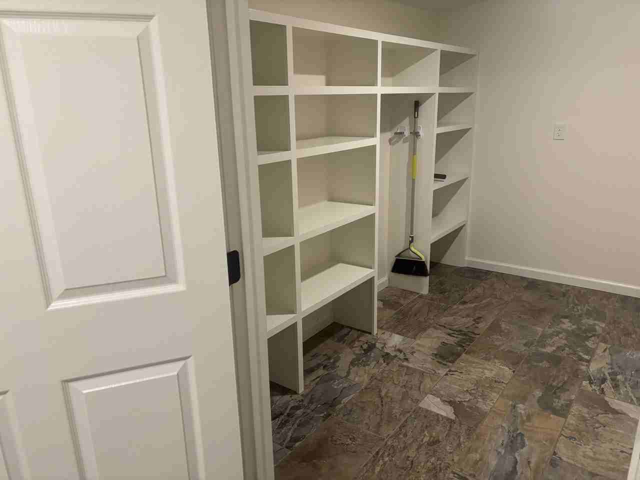 1810 Chatham Dr - Photo 6 of 20