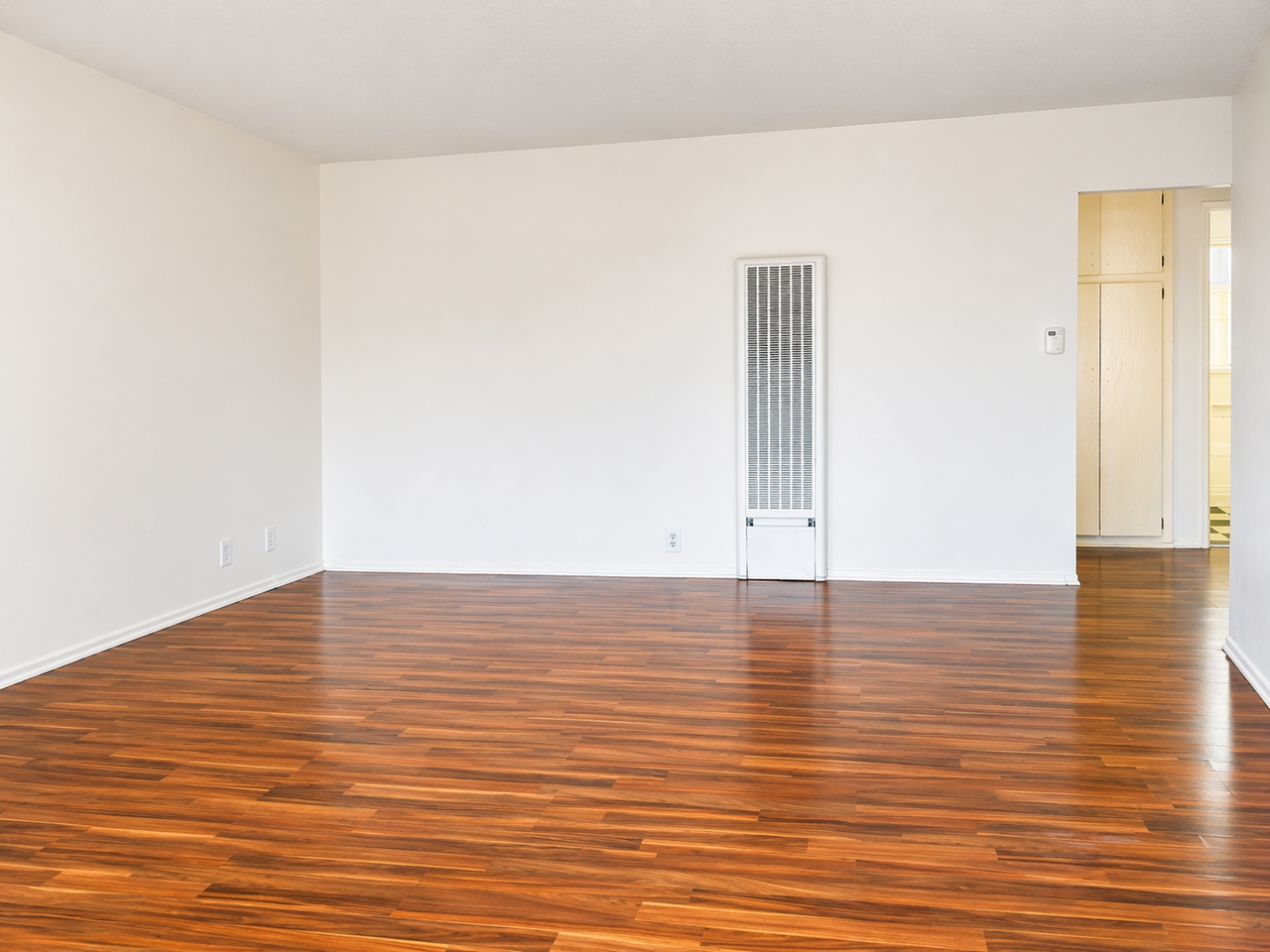 1745 Colby Ave #9 - Photo 6 of 8