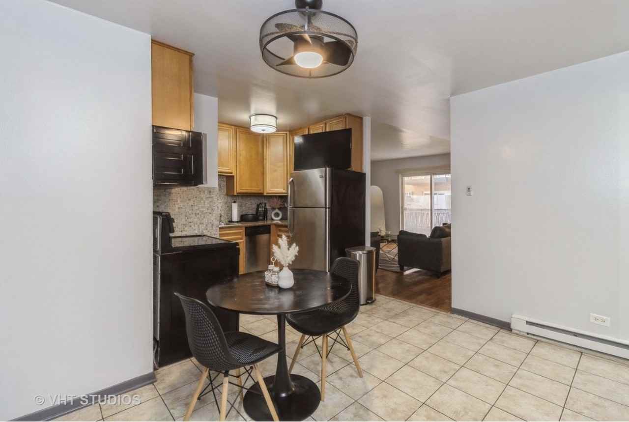 7428 Washington St - Photo 3 of 6