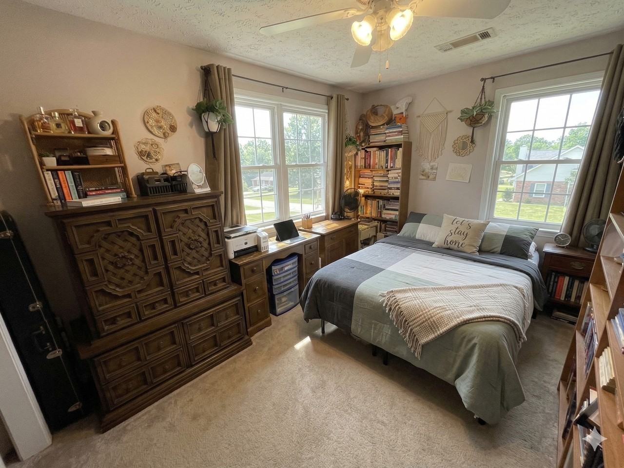 1122 Beechdale Rd - Photo 5 of 8