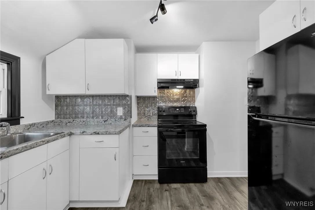 240 Callodine Ave #2 - Photo 7 of 12