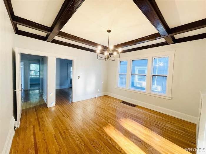 21 Sterling Ave - Photo 7 of 26