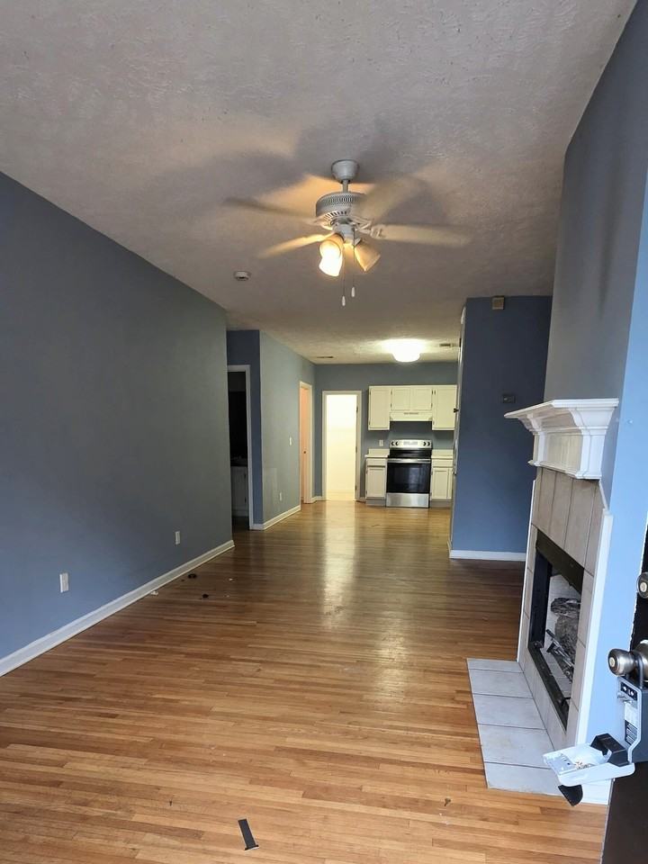 2642 E 3rd St - Photo 5 of 8