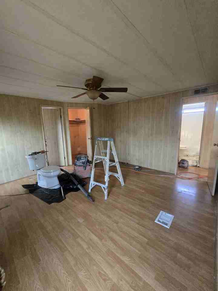 1824 Viceroy Ln - Photo 3 of 5