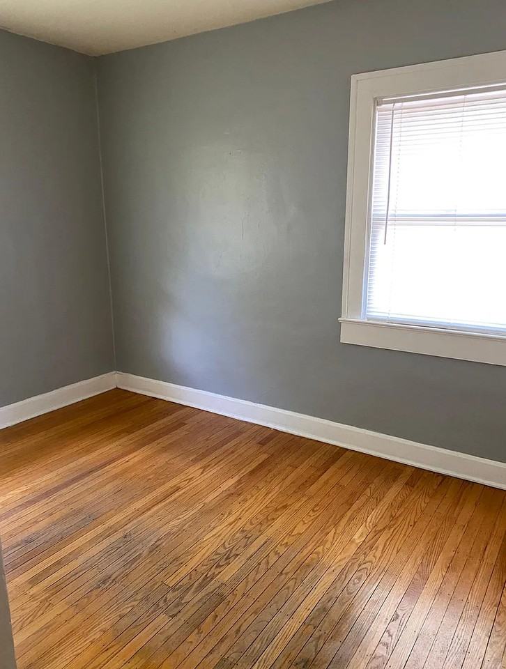 5248 N College Ave - Photo 6 of 11