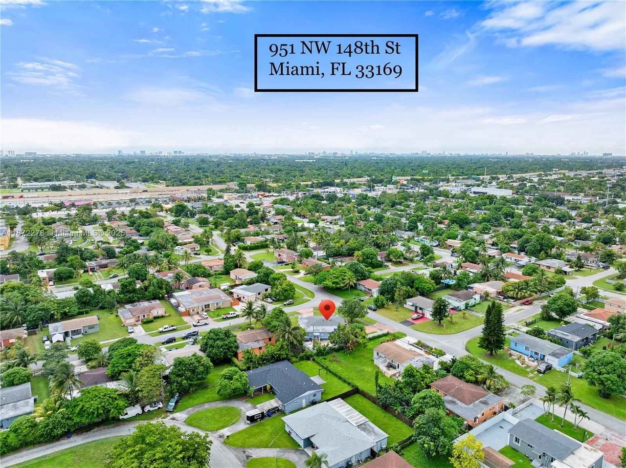 951 Nw 148th St - Photo 3 of 35