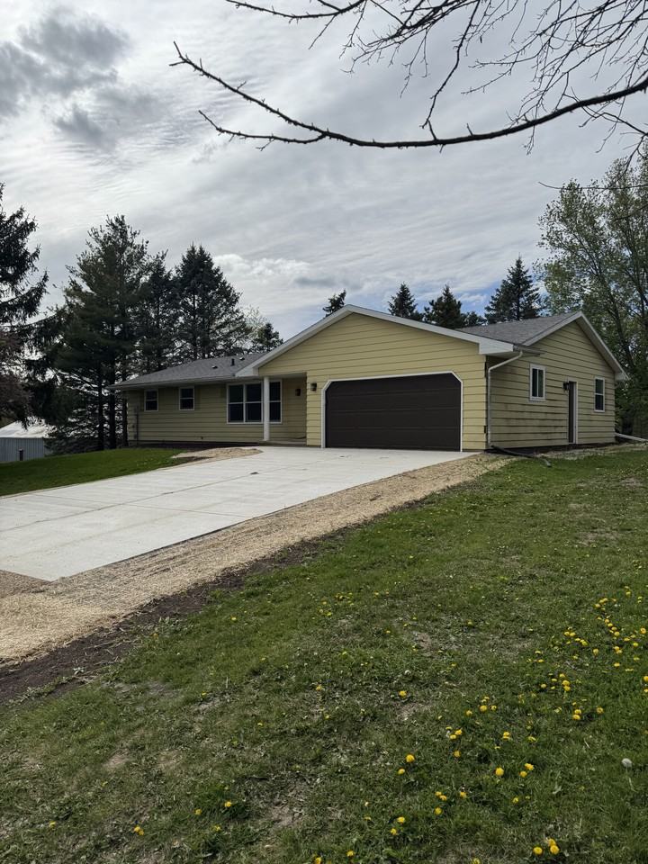 N8429 Schilt Rd - Photo 2 of 14