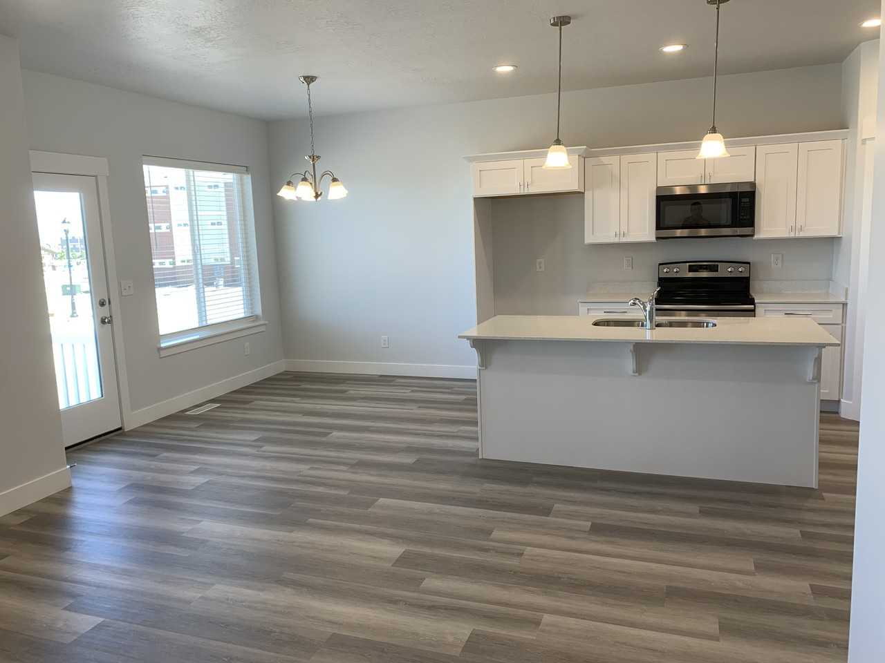 13091 S Hendry Ln - Photo 2 of 21