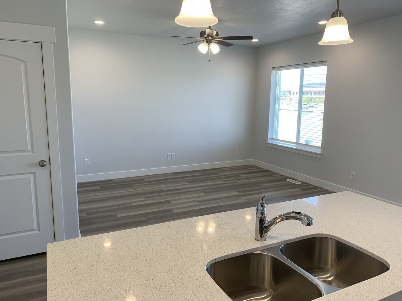 13091 S Hendry Ln - Photo 6 of 21