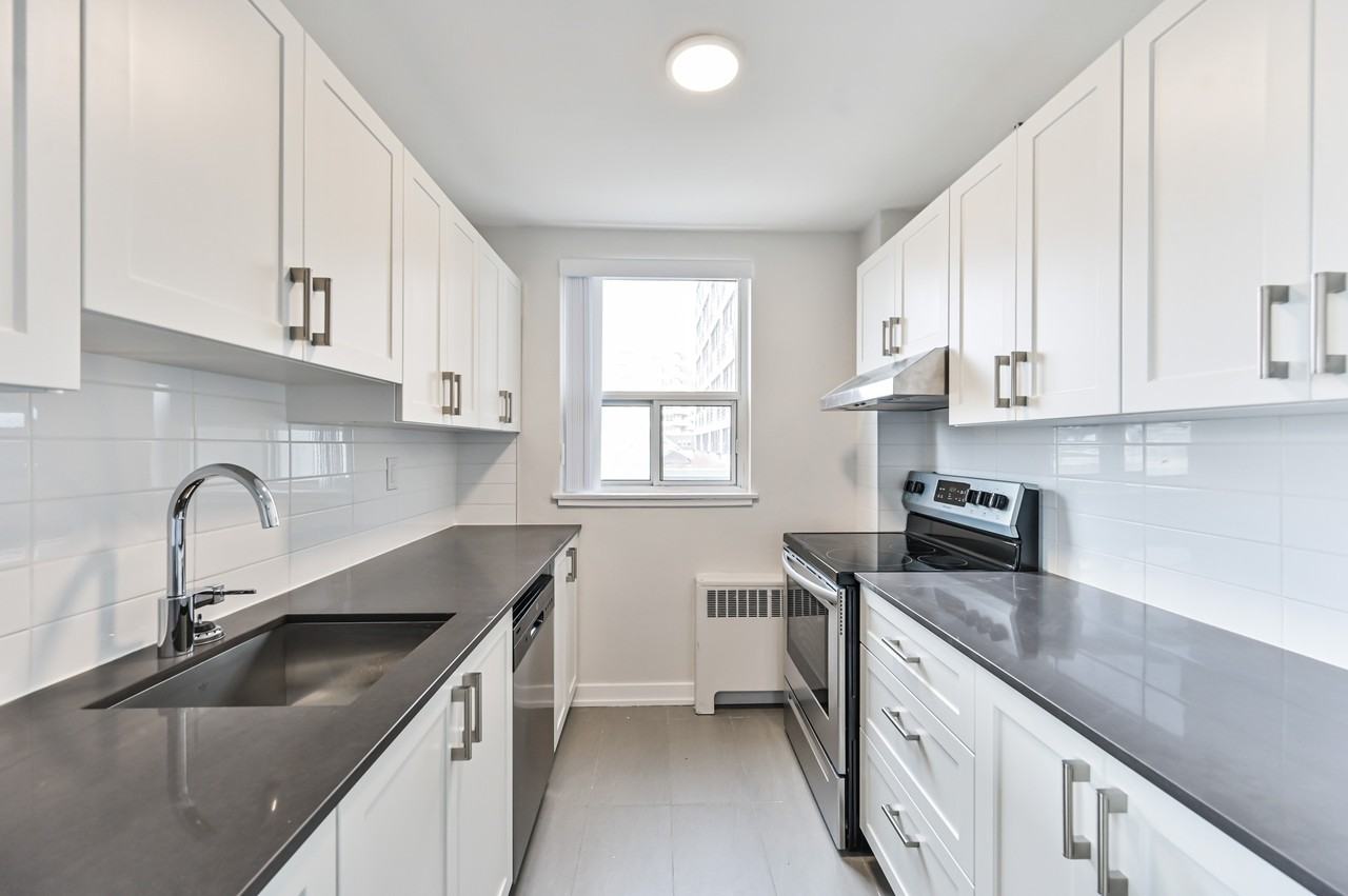 Avenue Park Apartments - Photo 2 of 13