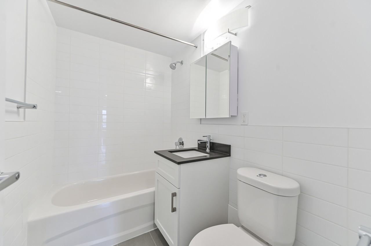 Avenue Park Apartments - Photo 3 of 13