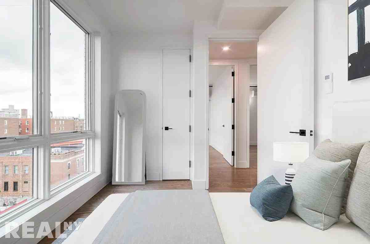 Nostrand Ave #4C - Photo 3 of 8