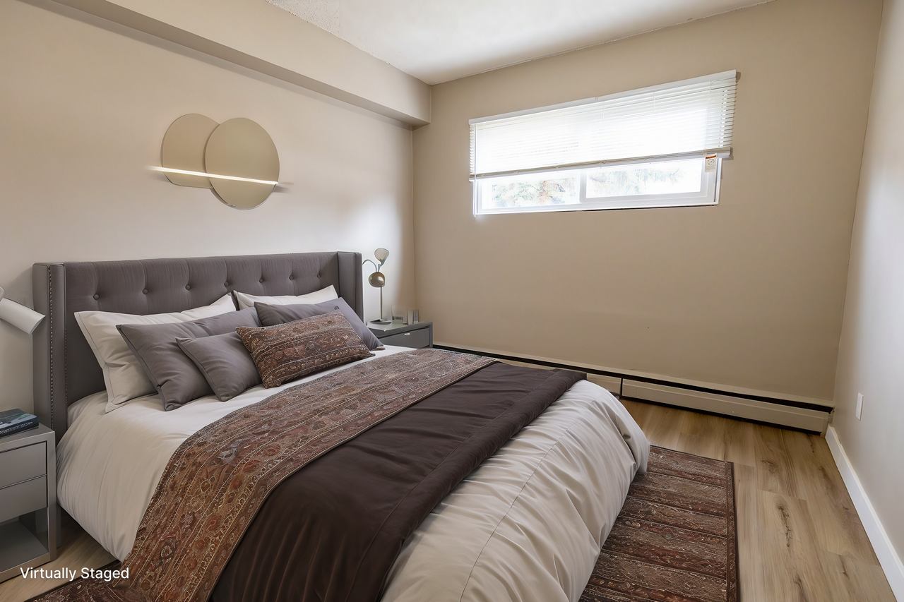 Lincoln Terrace - Photo 2 of 17