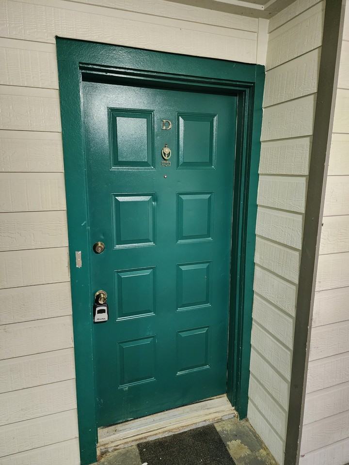 9400 Roberts Dr #1 - Photo 2 of 22