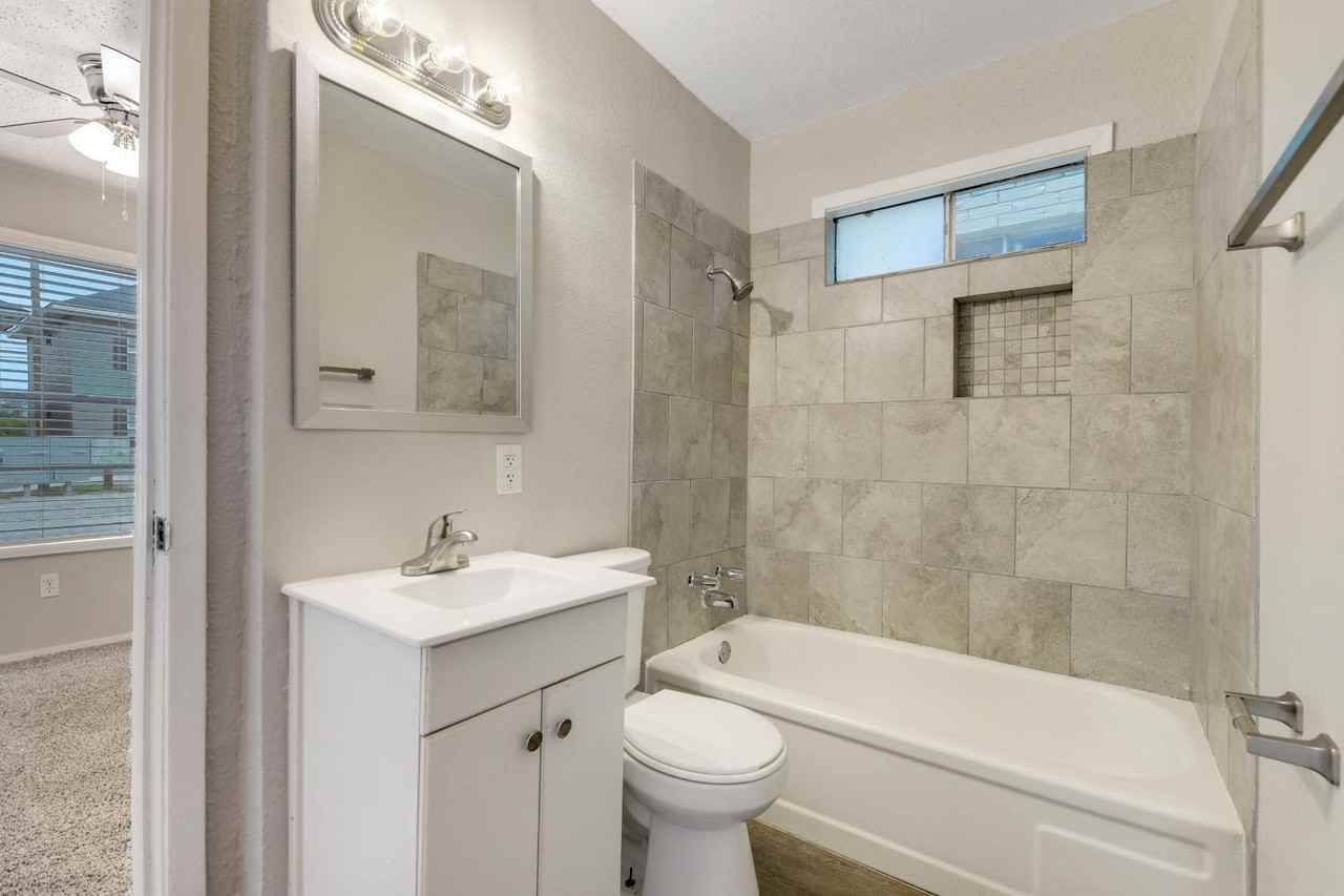 1510 Broadmoor Drive - Photo 4 of 10