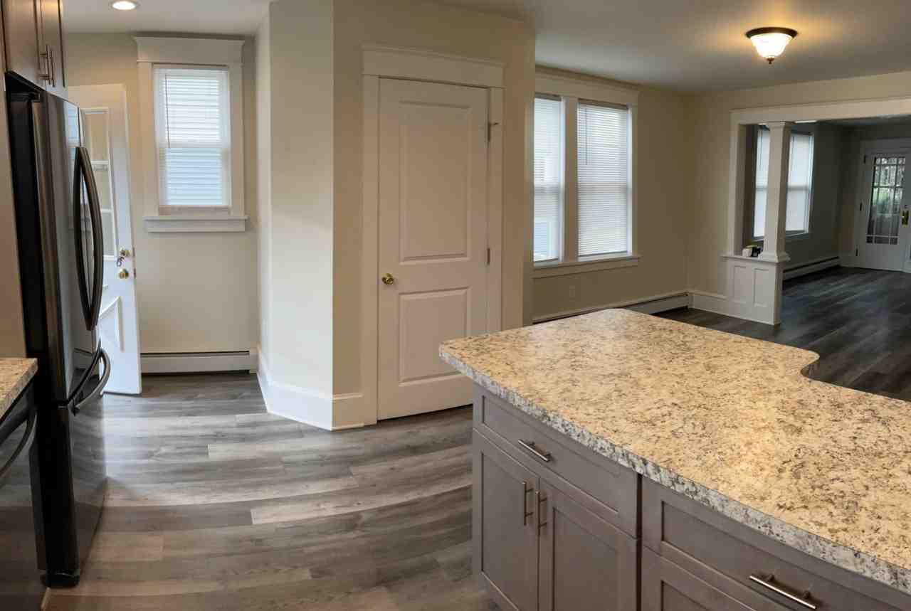 612 N Montour St - Photo 5 of 12