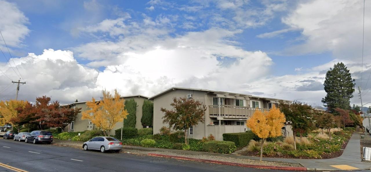 Cabot Way Apartments - Photo 4 of 20