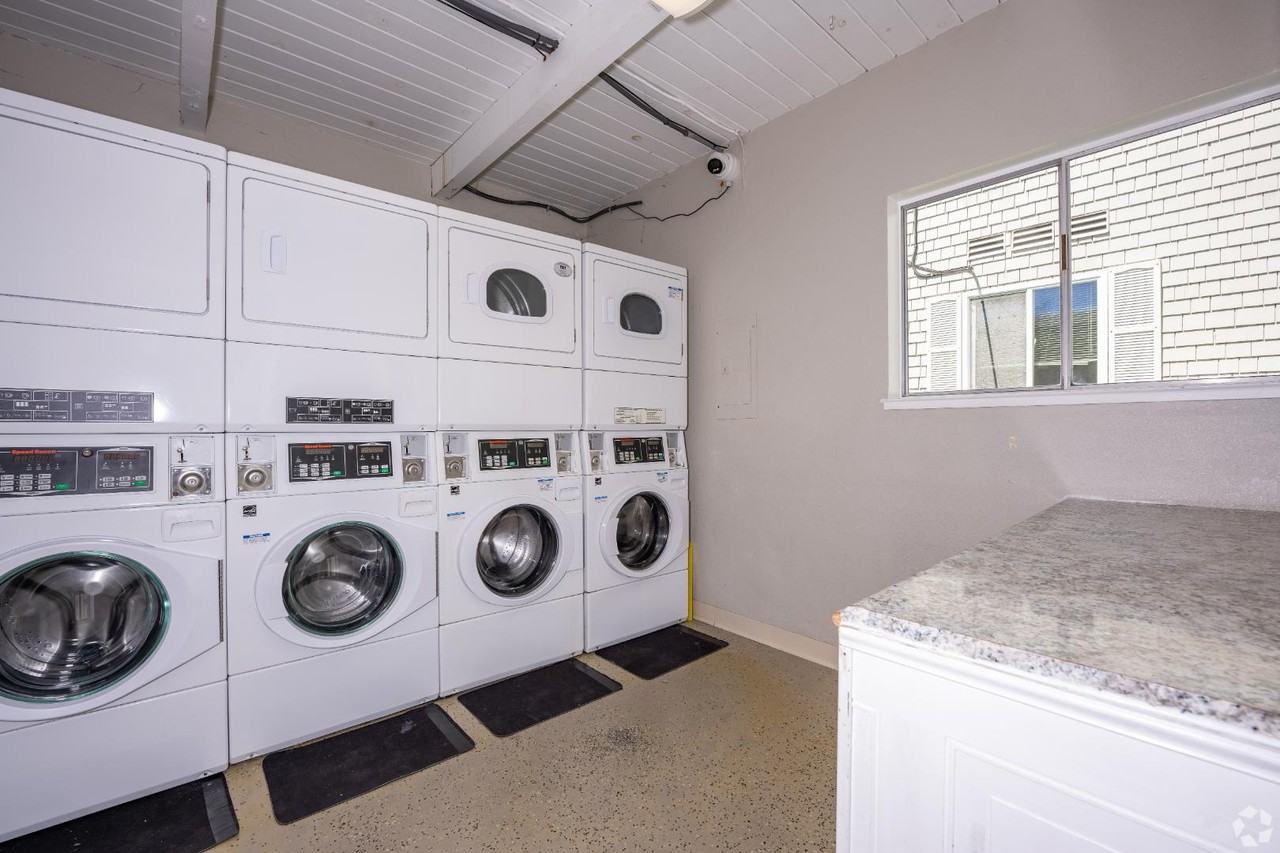 Cabot Way Apartments - Photo 6 of 20