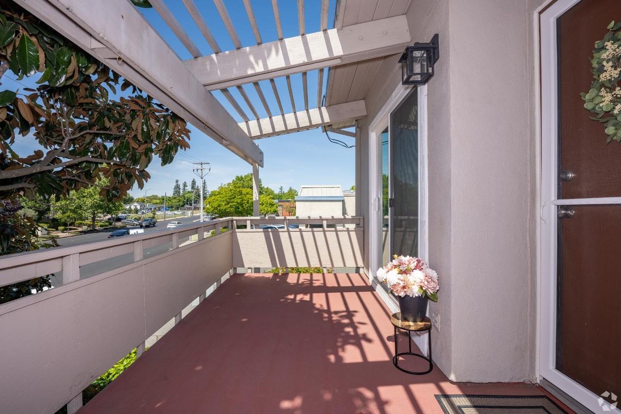 Cabot Way Apartments - Photo 7 of 20