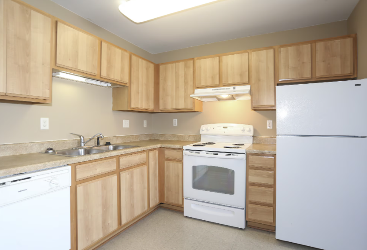 Crimson Villas - Photo 5 of 15