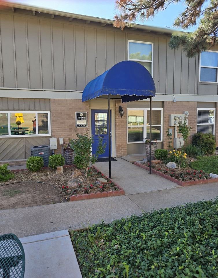 Yukon Heights Apartments - Photo 2 of 31