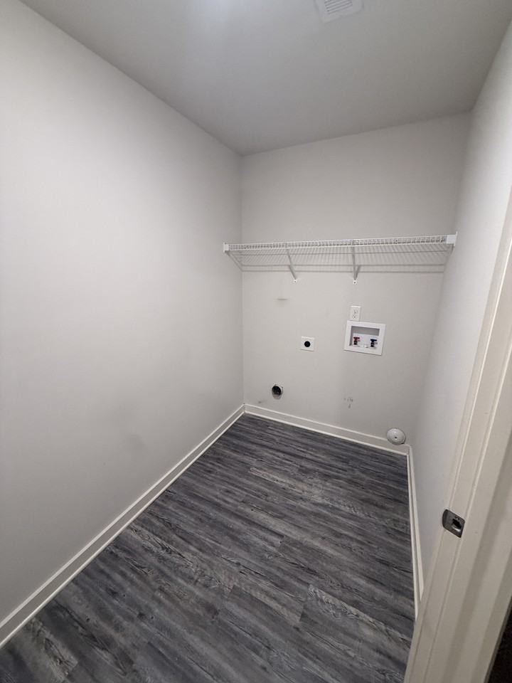680 The Heights Ln #1 - Photo 7 of 13