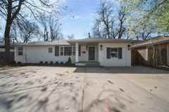1034 W Boyd St #1 - Photo 1 of 1