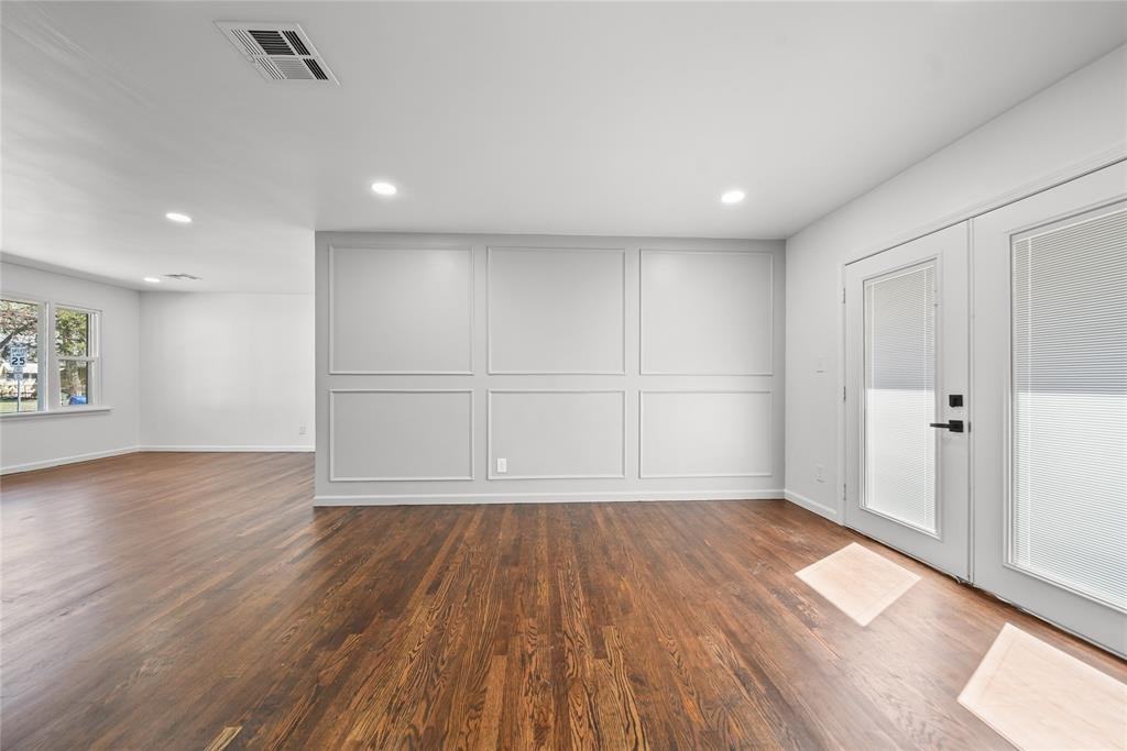 1034 W Boyd St #1 - Photo 6 of 23